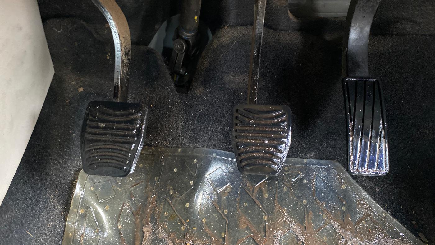 2023 Mahindra XUV300 W8 1.5 DIESEL, Diesel, Manual, 98,390 km, Pedals