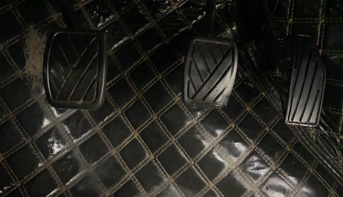 2021 Maruti Baleno ZETA PETROL 1.2, Petrol, Manual, 1,01,255 km, Pedals