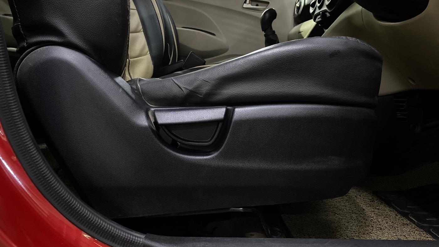 2018 Hyundai NEW SANTRO SPORTZ CNG, CNG, Manual, 68,127 km, Driver Side Adjustment Panel