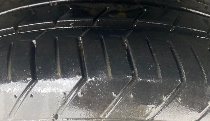 2020 Hyundai GRAND I10 NIOS ASTA 1.2 KAPPA VTVT, Petrol, Manual, 20,778 km, Right Front Tyre Tread