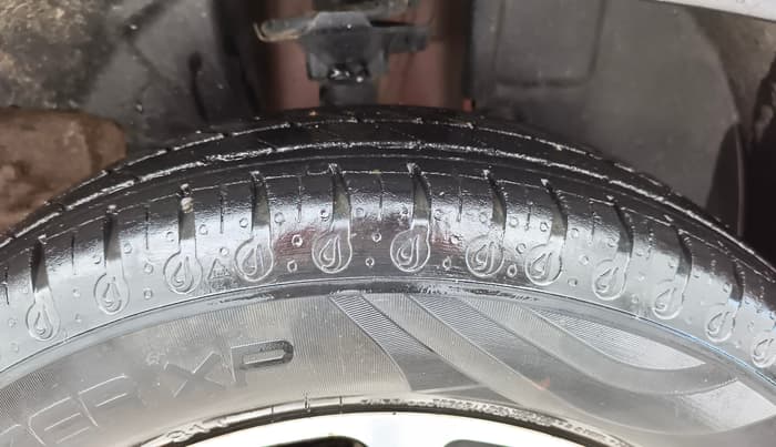 2021 Renault Kwid RXT 1.0 AMT (O), Petrol, Automatic, 42,995 km, Right Front Tyre Tread