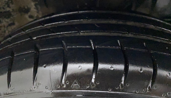2019 Maruti New Wagon-R VXI 1.2, Petrol, Manual, 57,486 km, Right Front Tyre Tread