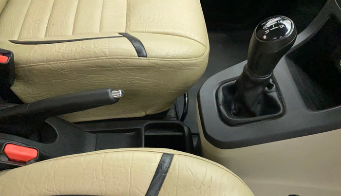 2019 Maruti New Wagon-R VXI 1.2, Petrol, Manual, 57,486 km, Gear Lever