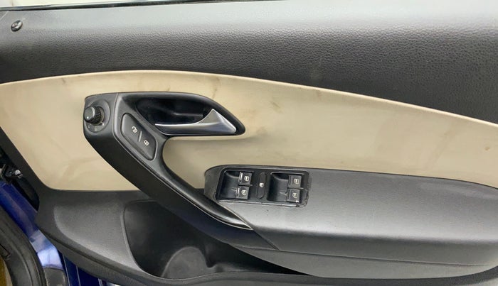 2013 Volkswagen Polo COMFORTLINE 1.2L PETROL, Petrol, Manual, 79,284 km, Right front window switch / handle - Master window function not working