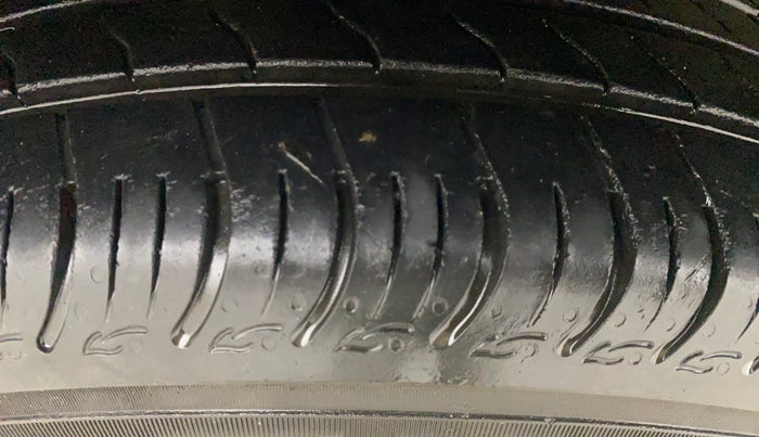 2023 Maruti S PRESSO VXI+, Petrol, Manual, 10,940 km, Left Front Tyre Tread