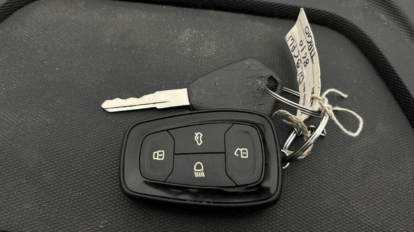 2021 Tata TIAGO NRG XZ AMT, Petrol, Automatic, 32,006 km, Key Close Up