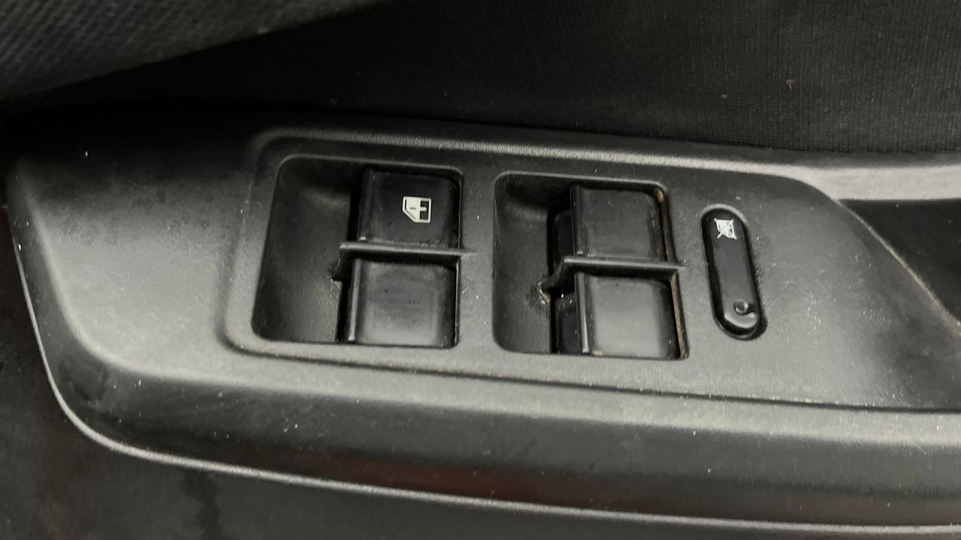2021 Tata TIAGO NRG XZ AMT, Petrol, Automatic, 32,006 km, Driver Side Door Panels Control