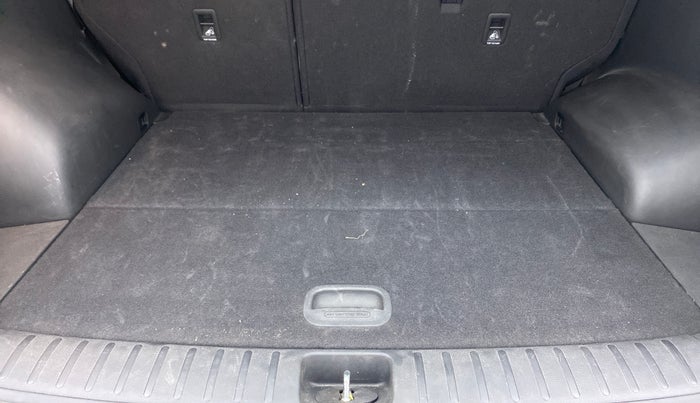 2017 Hyundai Tucson 2WD AT GL DIESEL, Diesel, Automatic, 64,322 km, Boot Inside