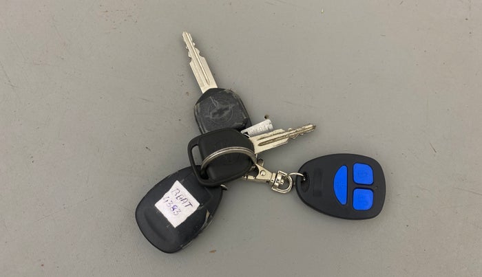 2013 Chevrolet Beat LS PETROL, Petrol, Manual, 34,880 km, Key Close Up