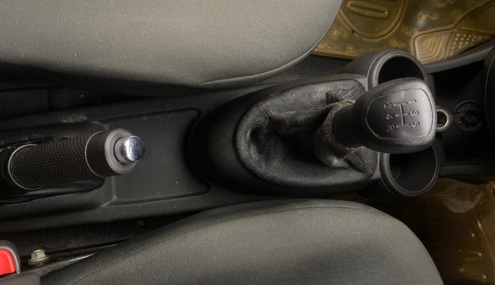 2013 Chevrolet Beat LS PETROL, Petrol, Manual, 34,880 km, Gear Lever