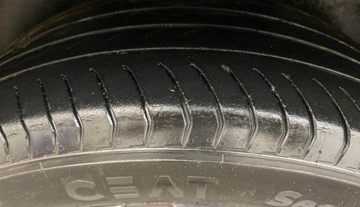 2022 Skoda KUSHAQ STYLE 1.0L TSI MT, Petrol, Manual, 29,188 km, Right Rear Tyre Tread