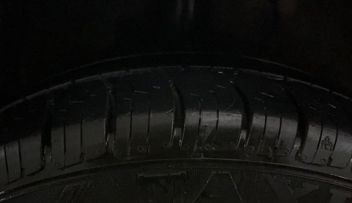 2020 Hyundai AURA S 1.2 AMT, Petrol, Automatic, 47,895 km, Right Rear Tyre Tread