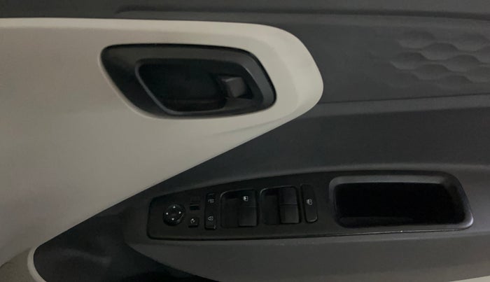 2020 Hyundai AURA S 1.2 AMT, Petrol, Automatic, 47,895 km, Driver Side Door Panels Control