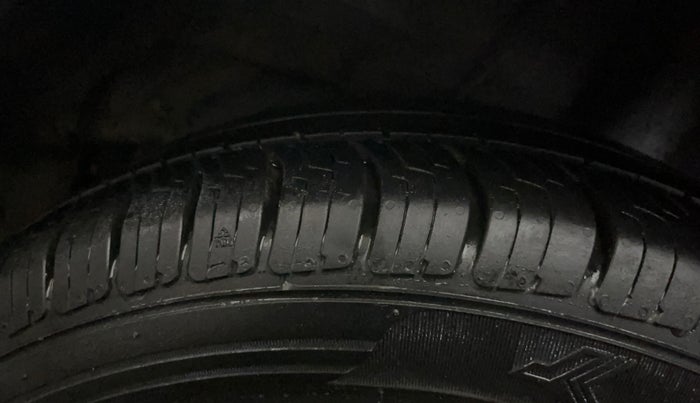 2020 Hyundai AURA S 1.2 AMT, Petrol, Automatic, 47,895 km, Left Rear Tyre Tread