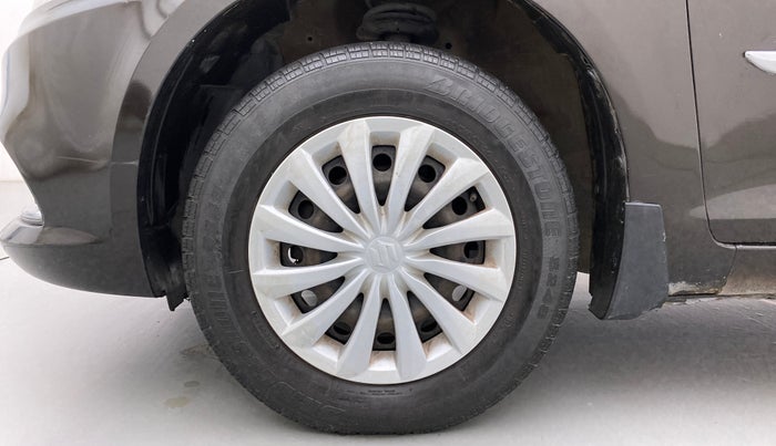 2016 Maruti Swift Dzire VDI ABS, CNG, Manual, 1,14,747 km, Left Front Wheel