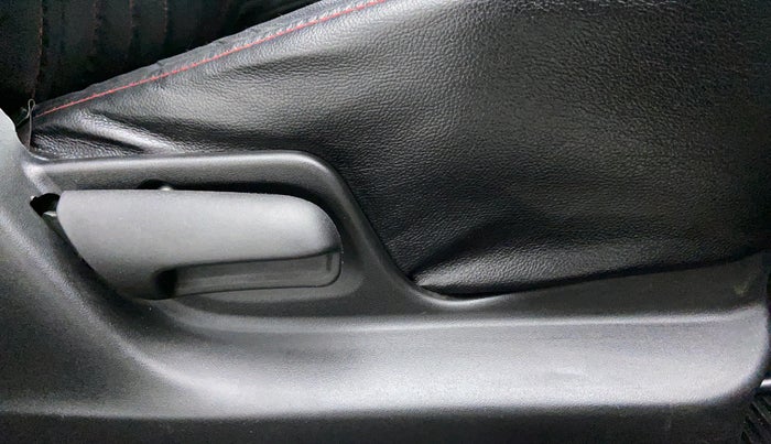 2013 Maruti Swift VXI D, Petrol, Manual, 36,351 km, Driver Side Adjustment Panel
