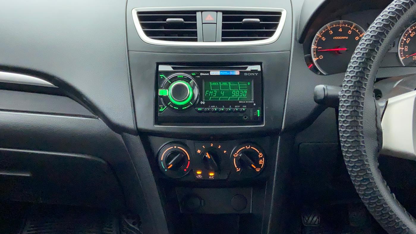 2013 Maruti Swift VXI D, Petrol, Manual, 36,351 km, Air Conditioner