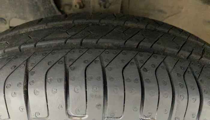 2019 Maruti New Wagon-R LXI CNG 1.0, CNG, Manual, 53,481 km, Left Front Tyre Tread