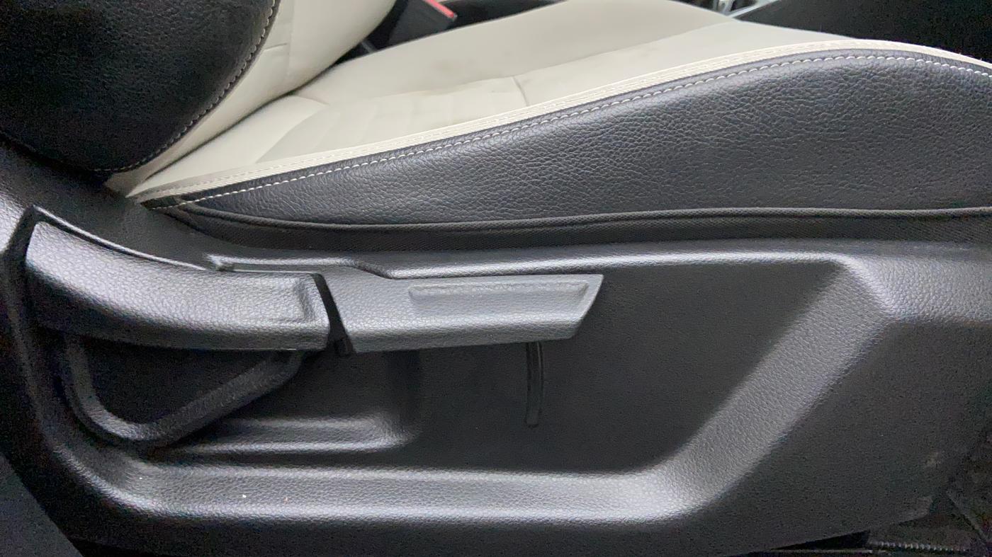 2021 KIA SONET HTX GDI G1.0 DCT, Petrol, Automatic, 9,725 km, Driver Side Adjustment Panel