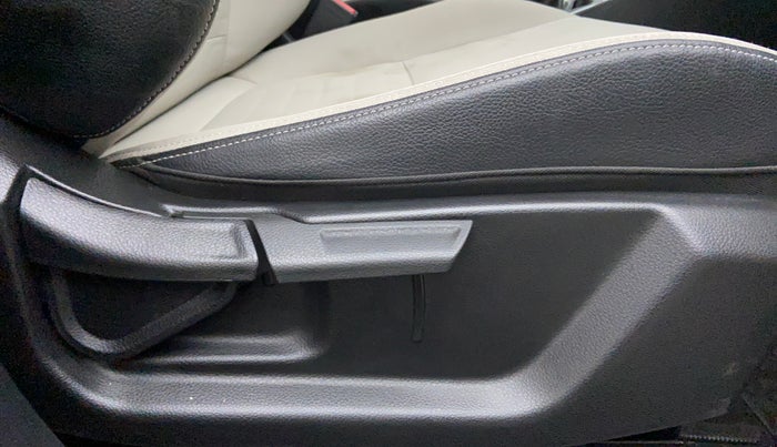2021 KIA SONET HTX GDI G1.0 DCT, Petrol, Automatic, 9,725 km, Driver Side Adjustment Panel