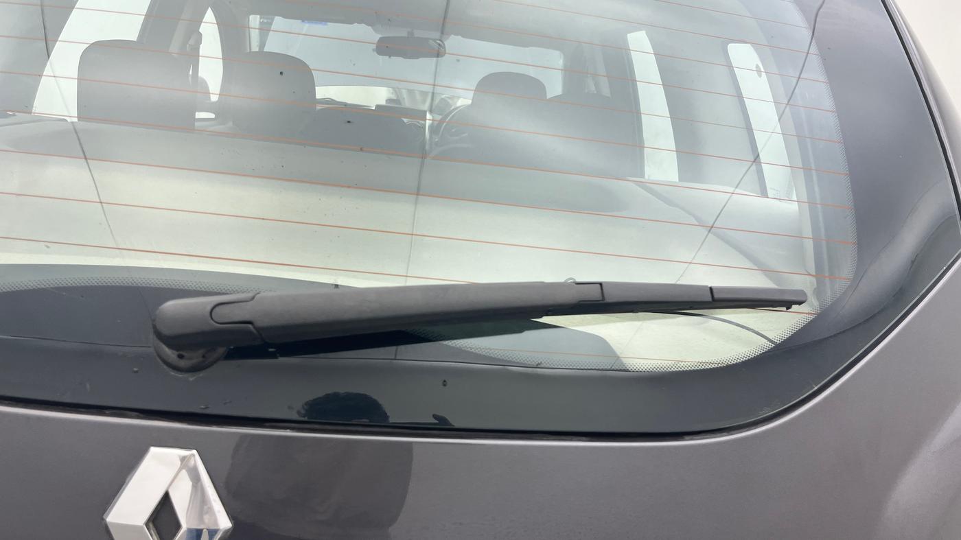 2018 Renault Duster RXS CVT, Petrol, Automatic, 54,897 km, Rear Wiper