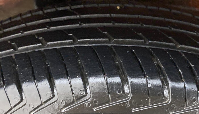 2021 Maruti New Wagon-R LXI CNG 1.0 L, CNG, Manual, 36,380 km, Right Rear Tyre Tread
