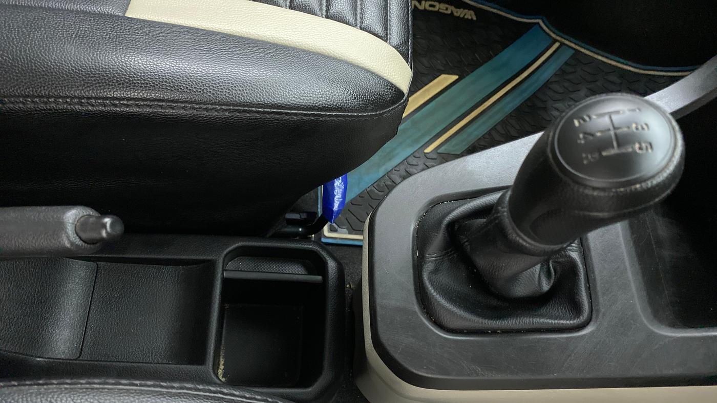 2021 Maruti New Wagon-R LXI CNG 1.0 L, CNG, Manual, 36,380 km, Gear Lever