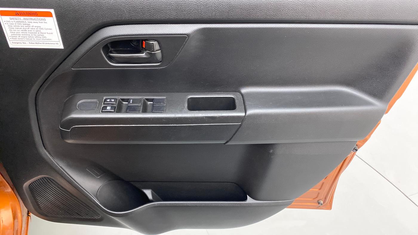 2021 Maruti New Wagon-R LXI CNG 1.0 L, CNG, Manual, 36,380 km, Driver Side Door Panels Control