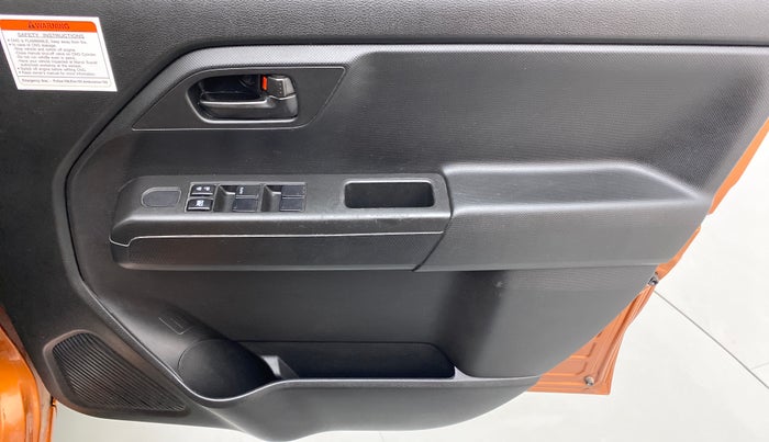 2021 Maruti New Wagon-R LXI CNG 1.0 L, CNG, Manual, 36,380 km, Driver Side Door Panels Control