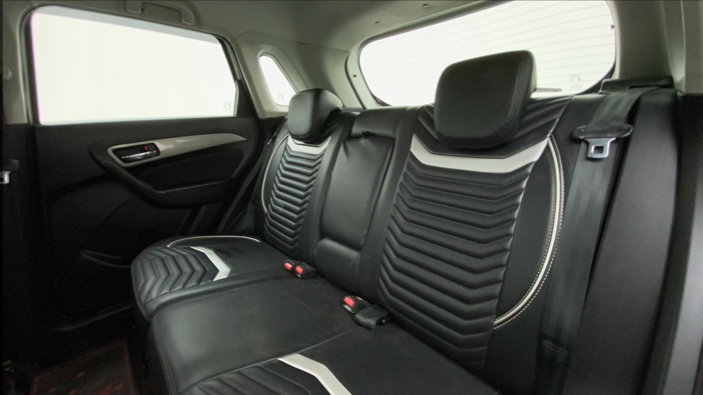 2019 Maruti Vitara Brezza ZDI, Diesel, Manual, 53,127 km, Right Side Rear Door Cabin