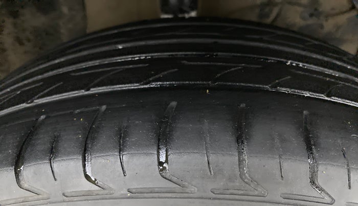 2019 Maruti Vitara Brezza ZDI, Diesel, Manual, 53,127 km, Right Front Tyre Tread