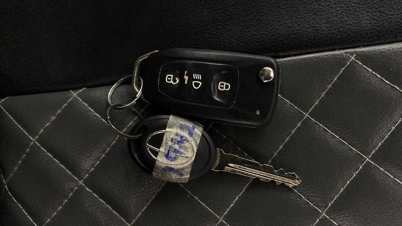 2018 Tata TIGOR XZ (O) PETROL, Petrol, Manual, 1,28,278 km, Key Close Up
