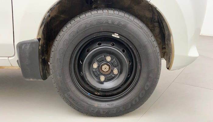 2012 Maruti Alto 800 LXI, Petrol, Manual, 72,097 km, Right Front Wheel