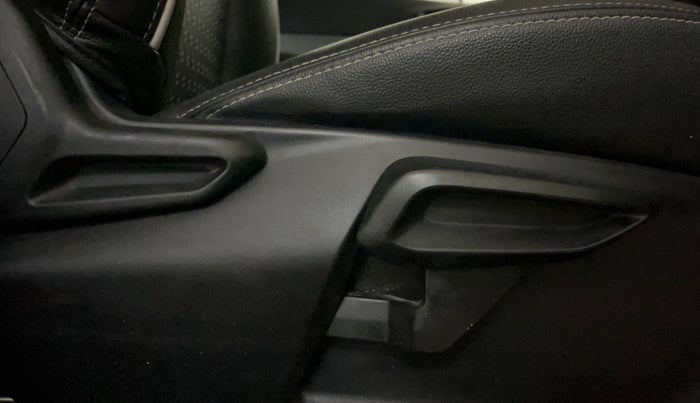 2023 Tata Tiago XT CNG, CNG, Manual, 31,749 km, Driver Side Adjustment Panel