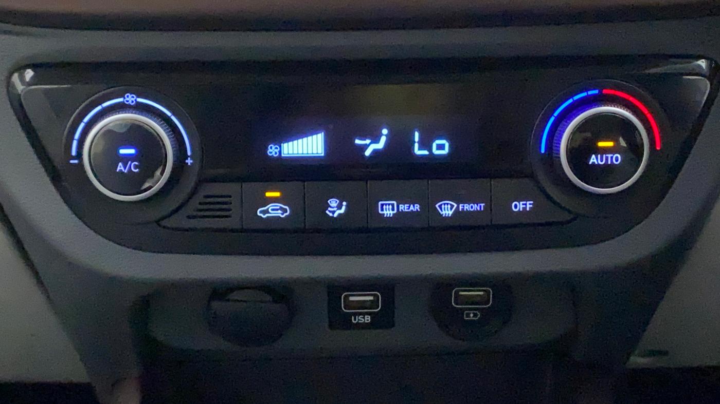 2020 Hyundai AURA SX PLUS 1.2 AMT, Petrol, Automatic, 47,765 km, Automatic Climate Control