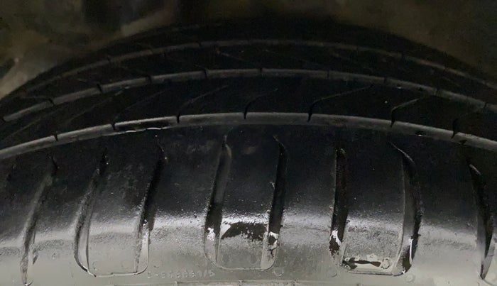 2021 Hyundai Verna SX (O) 1.5 CRDI AT, Diesel, Automatic, 33,309 km, Right Rear Tyre Tread