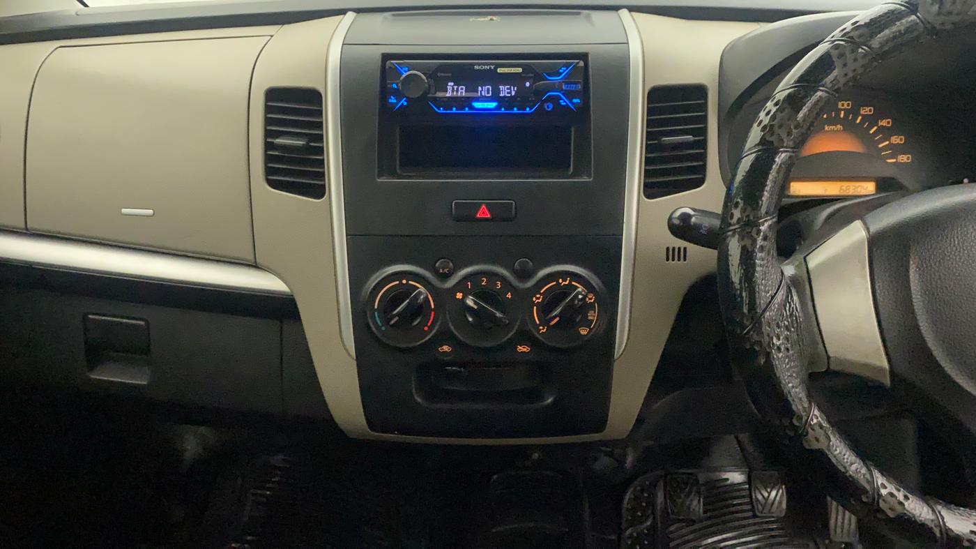 2015 Maruti Wagon R 1.0 LXI CNG, CNG, Manual, 68,302 km, Air Conditioner