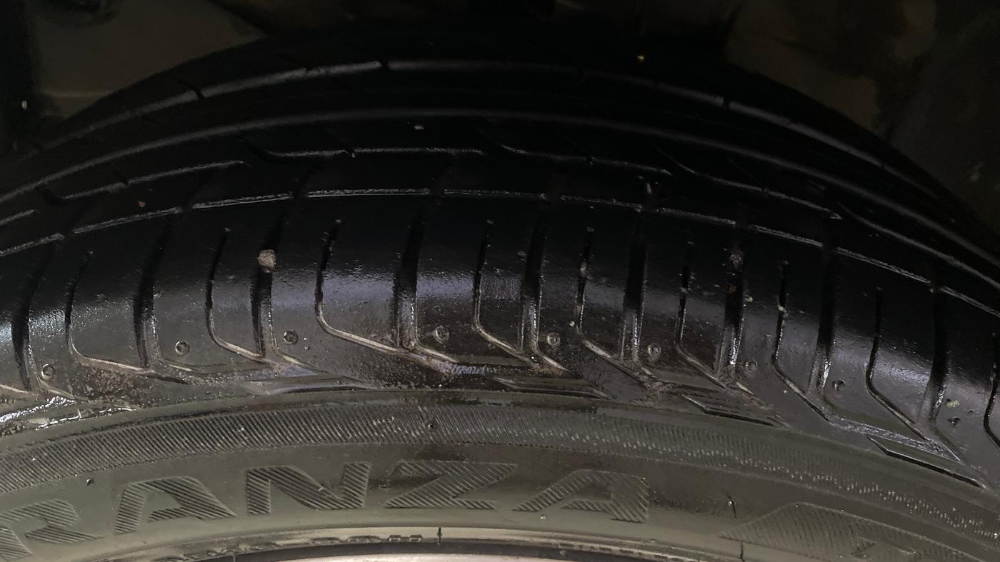 2017 Honda BR-V 1.5L I-VTEC V, Petrol, Manual, 34,382 km, Left Front Tyre Tread