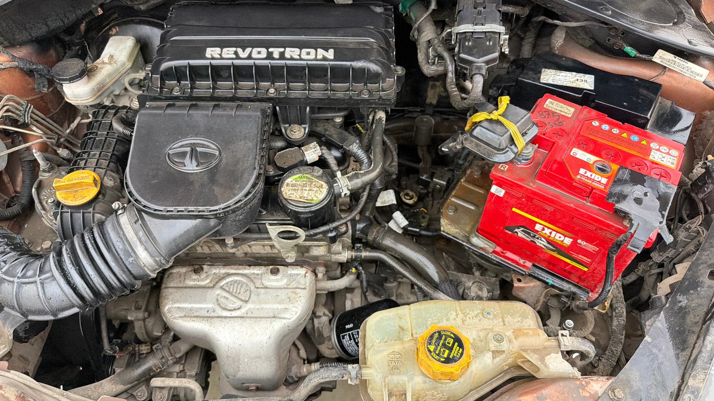2017 Tata TIGOR XZ PETROL, Petrol, Manual, 31,881 km, Engine View - Left