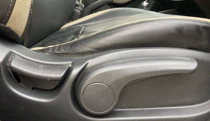 2016 Hyundai Elite i20 ASTA 1.2, Petrol, Manual, 70,061 km, Driver Side Adjustment Panel