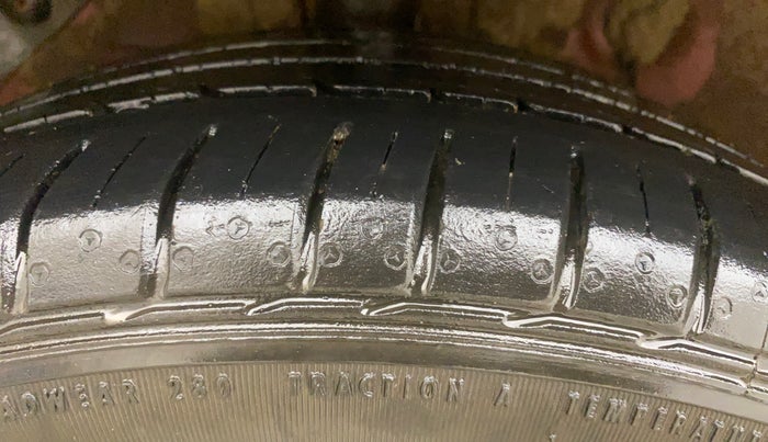 2016 Hyundai Elite i20 ASTA 1.2, Petrol, Manual, 70,061 km, Right Rear Tyre Tread