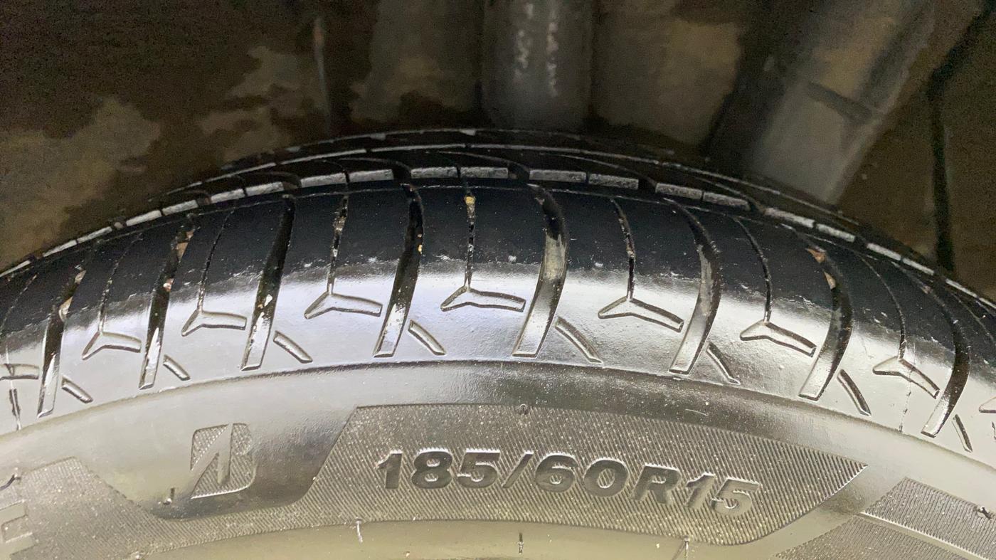 2021 Hyundai AURA SX PLUS 1.2 AMT, Petrol, Automatic, 89,864 km, Left Rear Tyre Tread