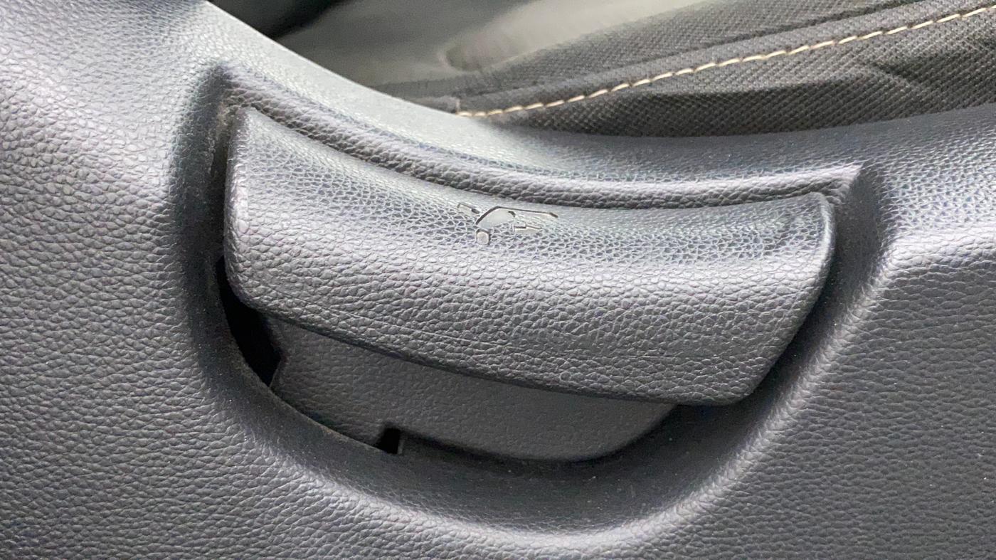 2017 Hyundai Creta E PLUS 1.6 PETROL, Petrol, Manual, 48,674 km, Driver Side Adjustment Panel