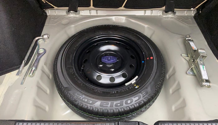 2020 Maruti Dzire VXI, Petrol, Manual, 5,204 km, Spare Tyre