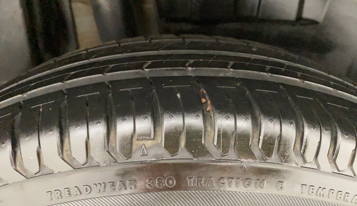 2020 Maruti Dzire VXI, Petrol, Manual, 5,204 km, Right Rear Tyre Tread