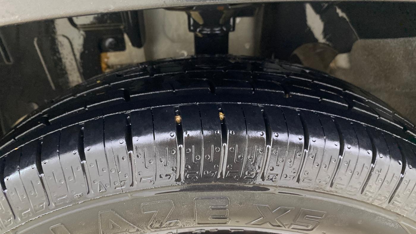 2022 Renault Kwid RXT 1.0, Petrol, Manual, 92,679 km, Left Front Tyre Tread