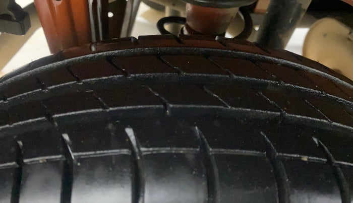 2018 Maruti Alto K10 VXI (O) AMT, Petrol, Automatic, 37,417 km, Right Rear Tyre Tread