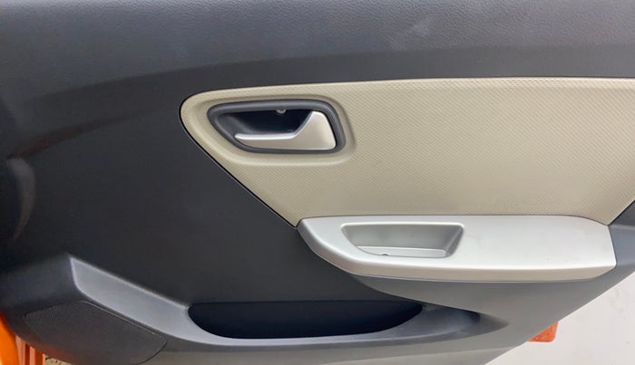 2018 Maruti Alto K10 VXI (O) AMT, Petrol, Automatic, 37,417 km, Driver Side Door Panels Control