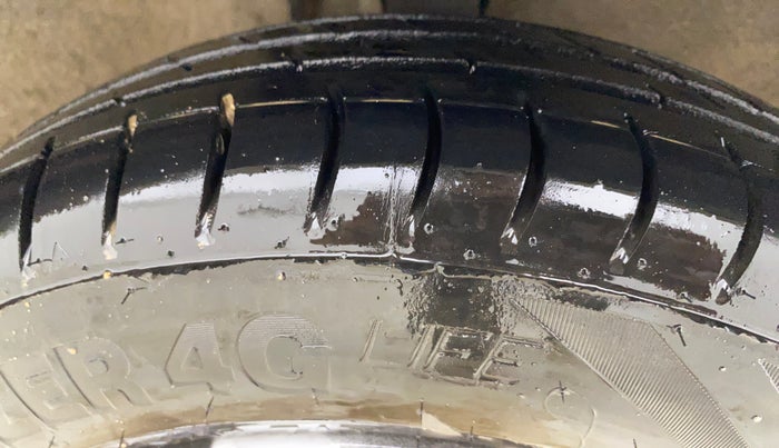 2018 Maruti Alto 800 LXI, Petrol, Manual, 68,773 km, Right Front Tyre Tread