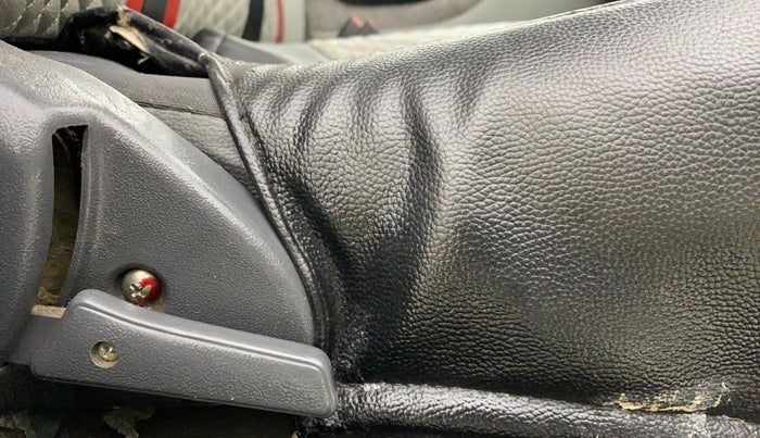 2018 Maruti Alto 800 LXI, Petrol, Manual, 68,773 km, Driver Side Adjustment Panel